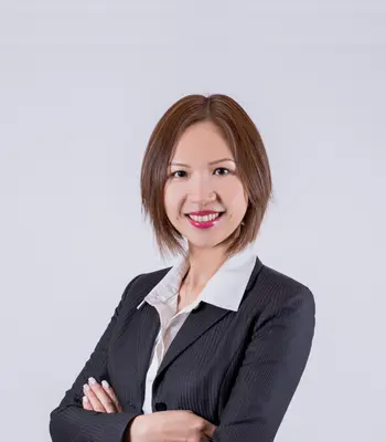 Portrait of Joyce Yu, NYS Licensed Real Estate Associate Broker.