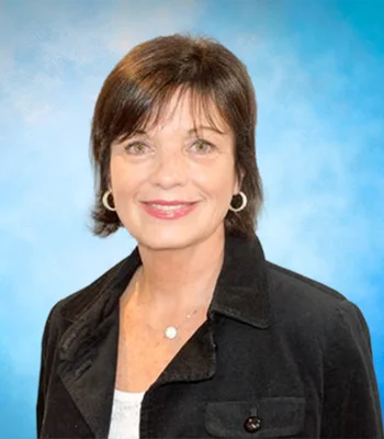 Portrait of Mary Raymond, NYS Licensed Real Estate Salesperson.