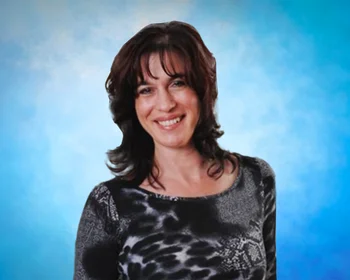 Portrait of Donna Magarino, NYS Licensed Real Estate Salesperson