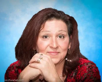 Portrait of Marie Knee, NYS Licensed Real Estate Salesperson