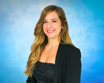 Portrait of Lisa Frasca, NYS Licensed Real Estate Salesperson