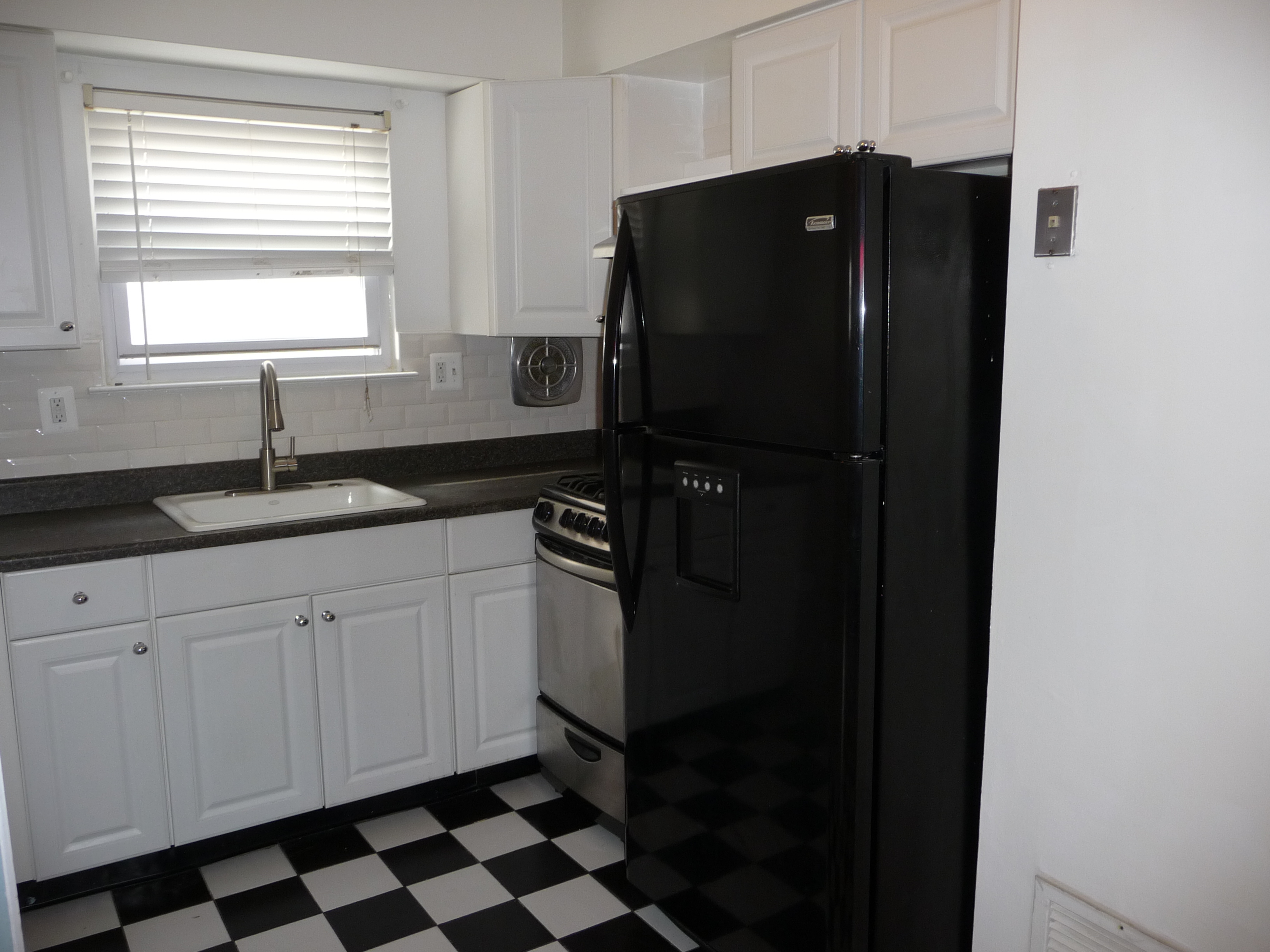 Holiday Way, Staten Island