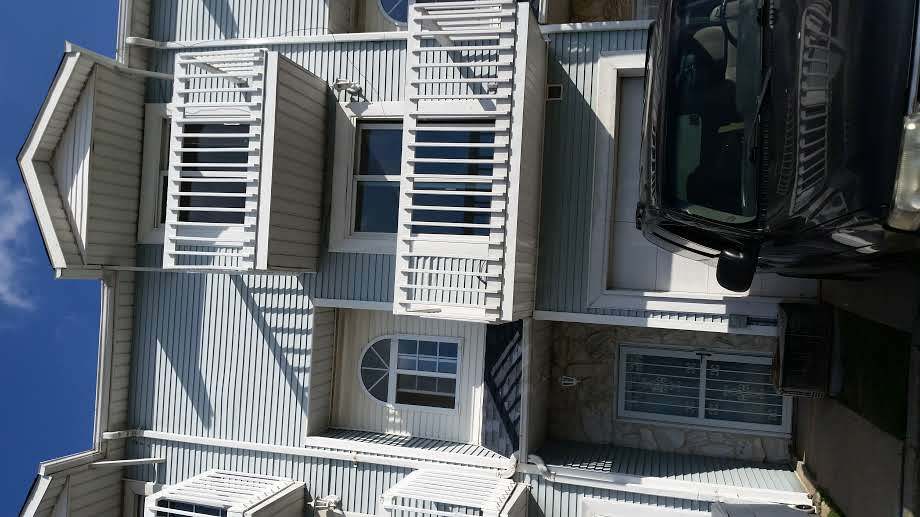 38A Country Drive East, Staten Island