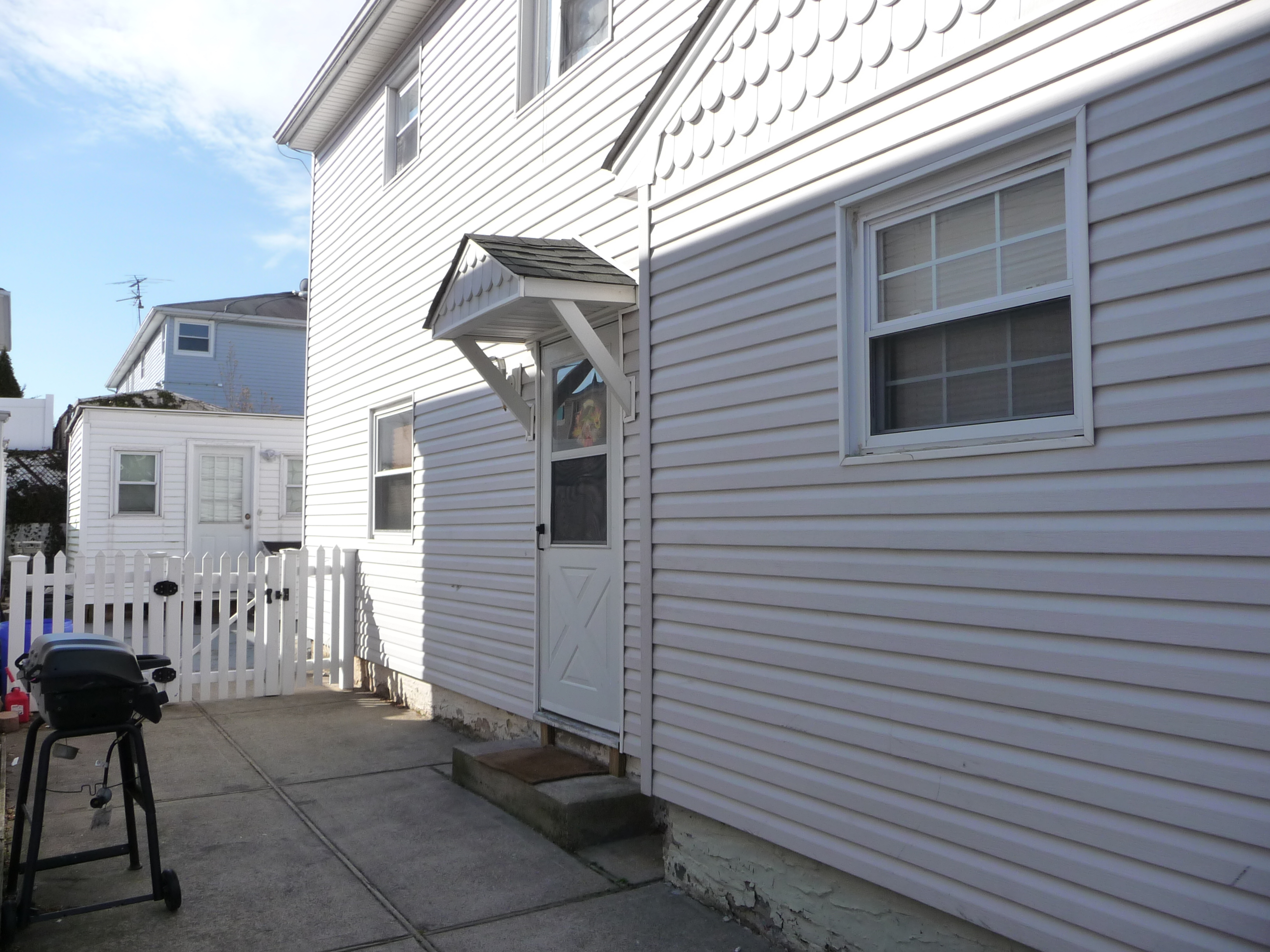 Katan Ave, Staten Island