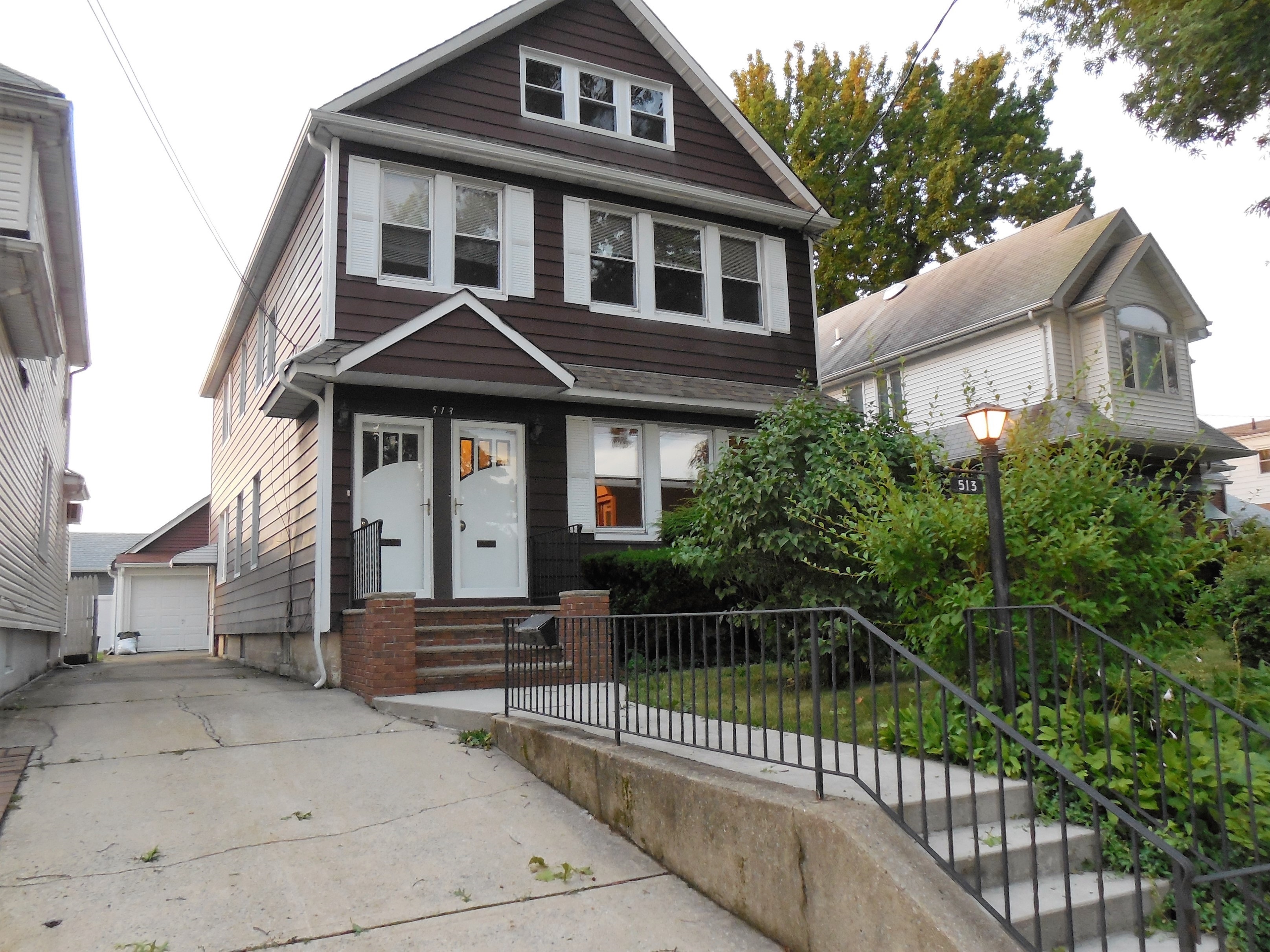 College Ave, Staten Island